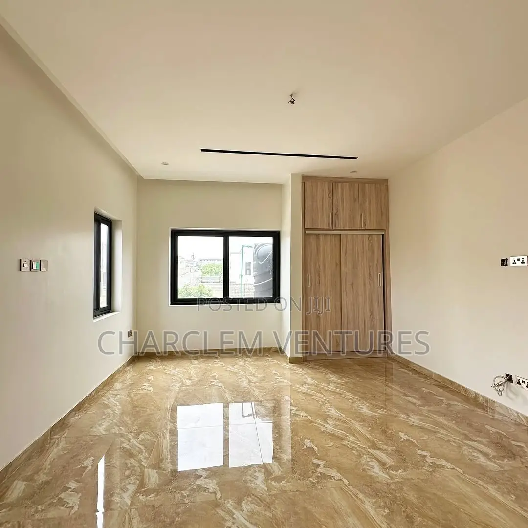 4bdrm House in Charclem Ventures, Accra Metropolitan for sale