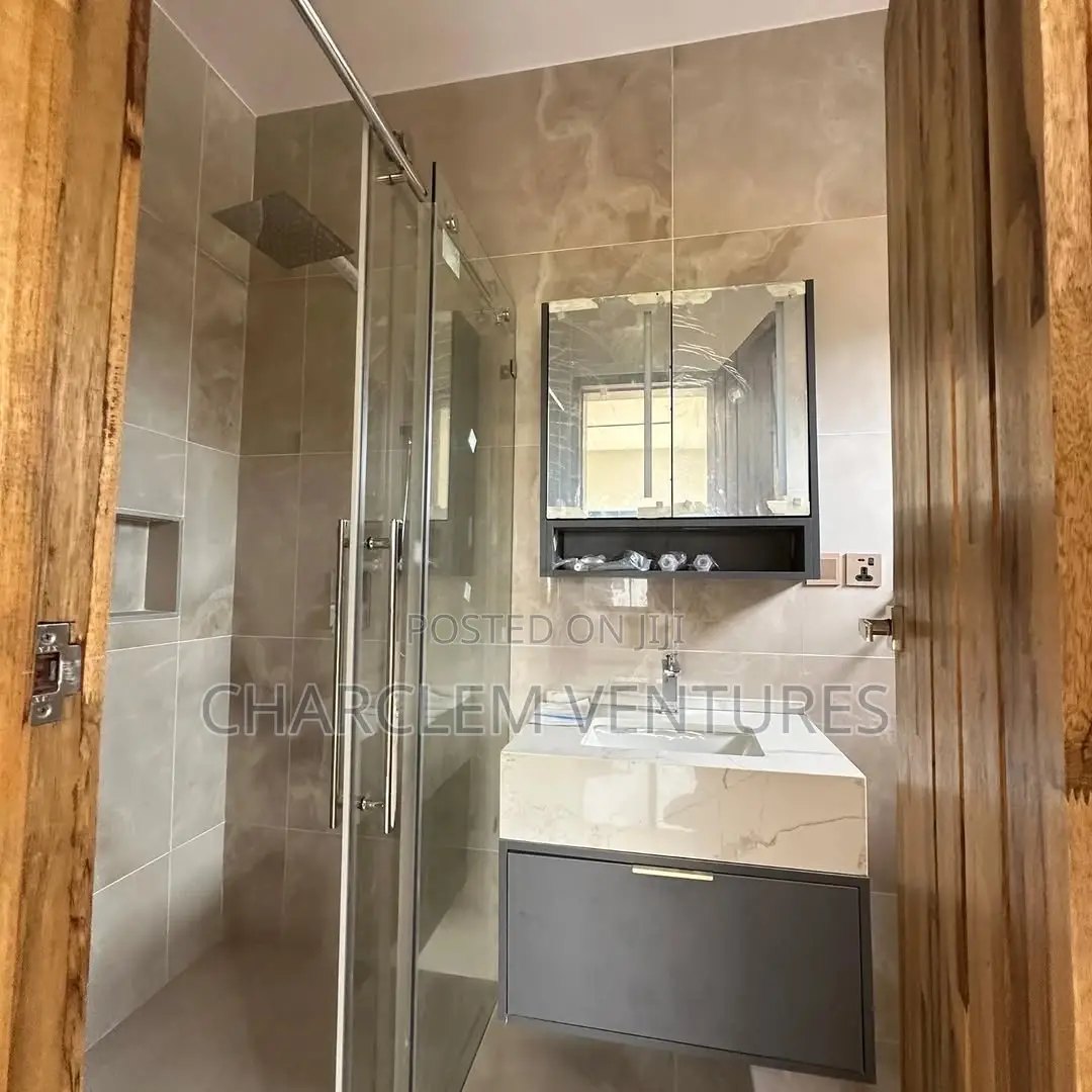 4bdrm House in Charclem Ventures, Accra Metropolitan for sale