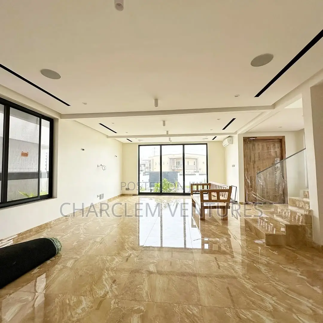 4bdrm House in Charclem Ventures, Accra Metropolitan for sale