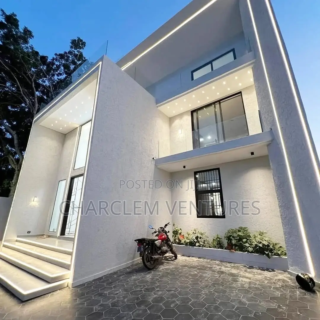 7bdrm House in Charclem Ventures, East Legon for sale