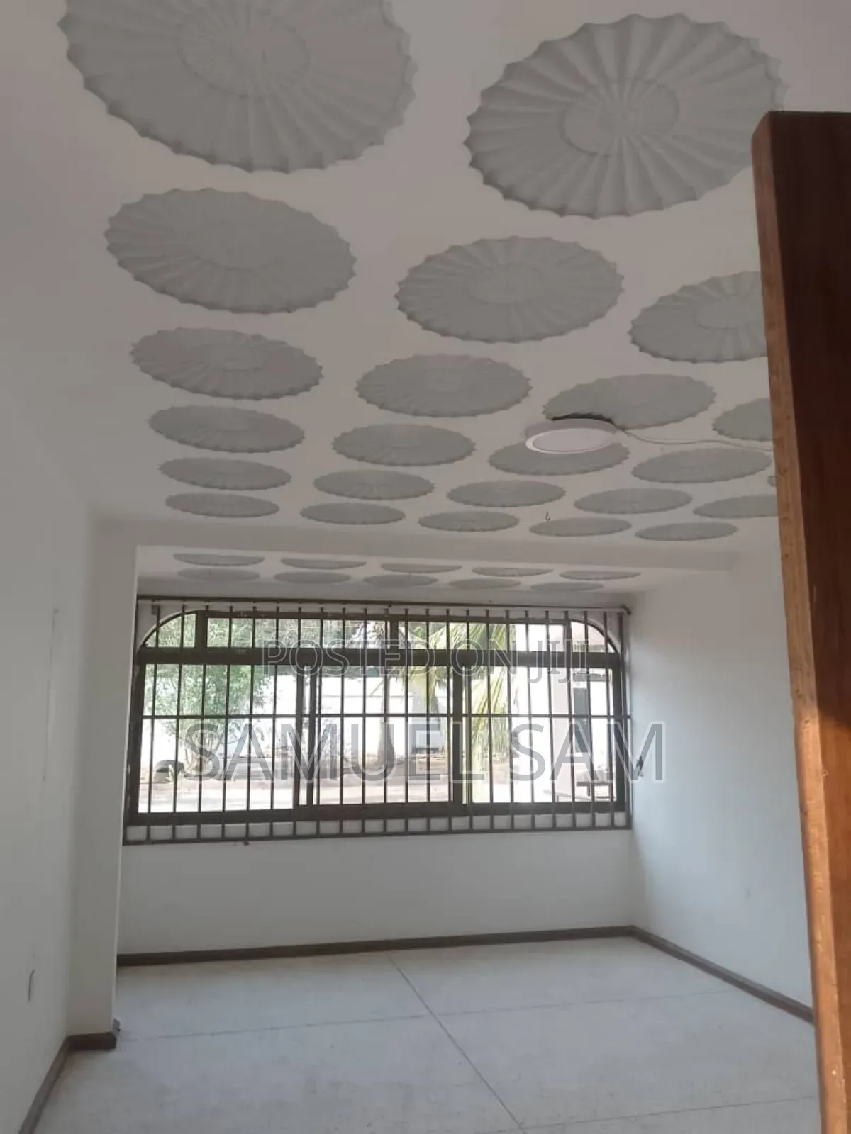 10bdrm House in Tema Community 3 for rent