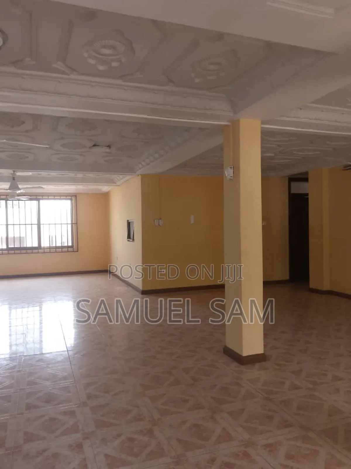 10bdrm House in Tema Community 3 for rent