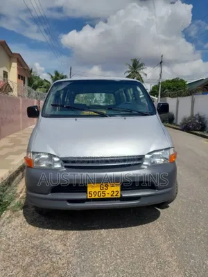 Photo - Toyota HiAce 2010 Gray