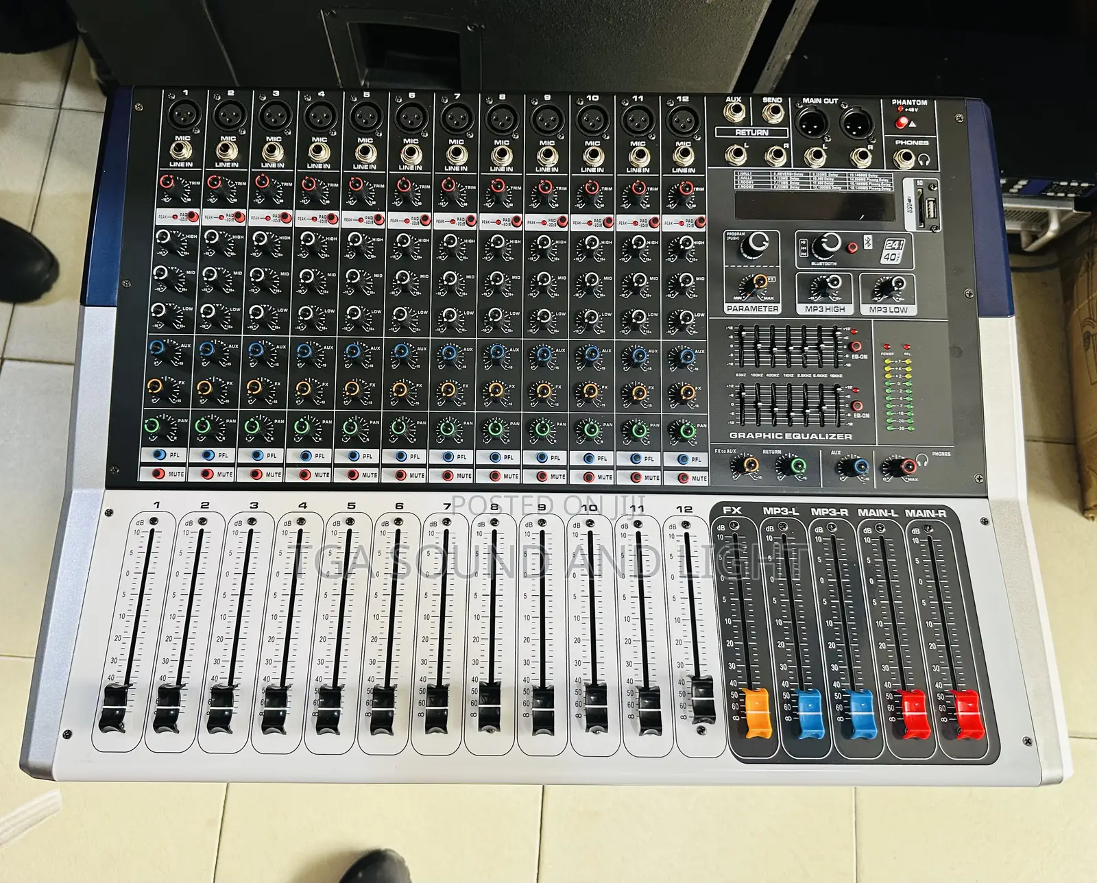 Yamaha 12 Channel Powered Mixer [Kv 12]