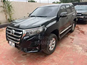 Photo - Toyota Land Cruiser Prado 3.0 D-4D (190 Hp) 7 seats 2014 Black