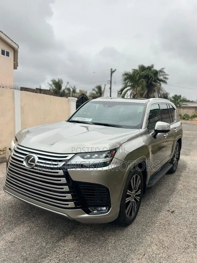 Lexus LX 2025 Gold
