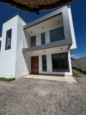 4bdrm House in Ashongman Estate, Ga East Municipal for sale
