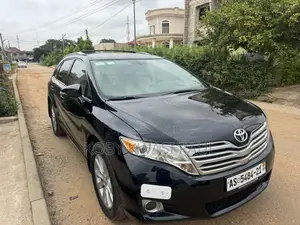 Photo - Toyota Venza LE 4dr Wagon (2.7L 4cyl 6A) 2014 Black
