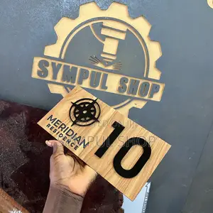 Door Labels Wooden Texture
