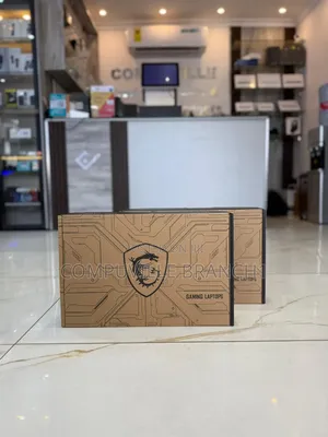 New Laptop MSI GF65 Thin 10UE 16GB AMD Ryzen 9 SSD 1T