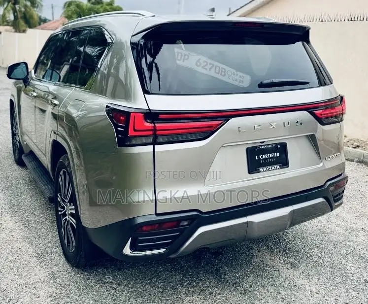 Lexus LX 2025 Gold