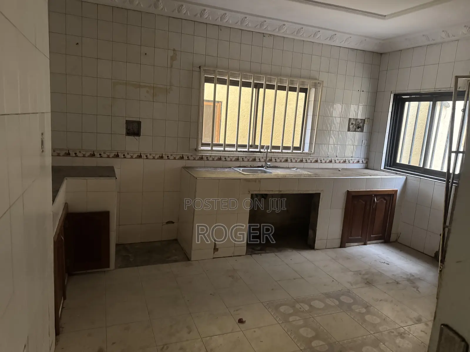 5bdrm House in West Land, Achimota for rent