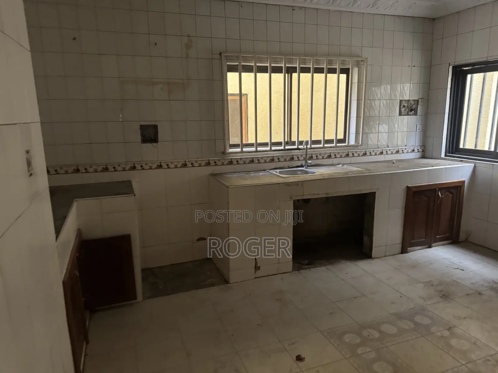 5bdrm House in West Land, Achimota for rent