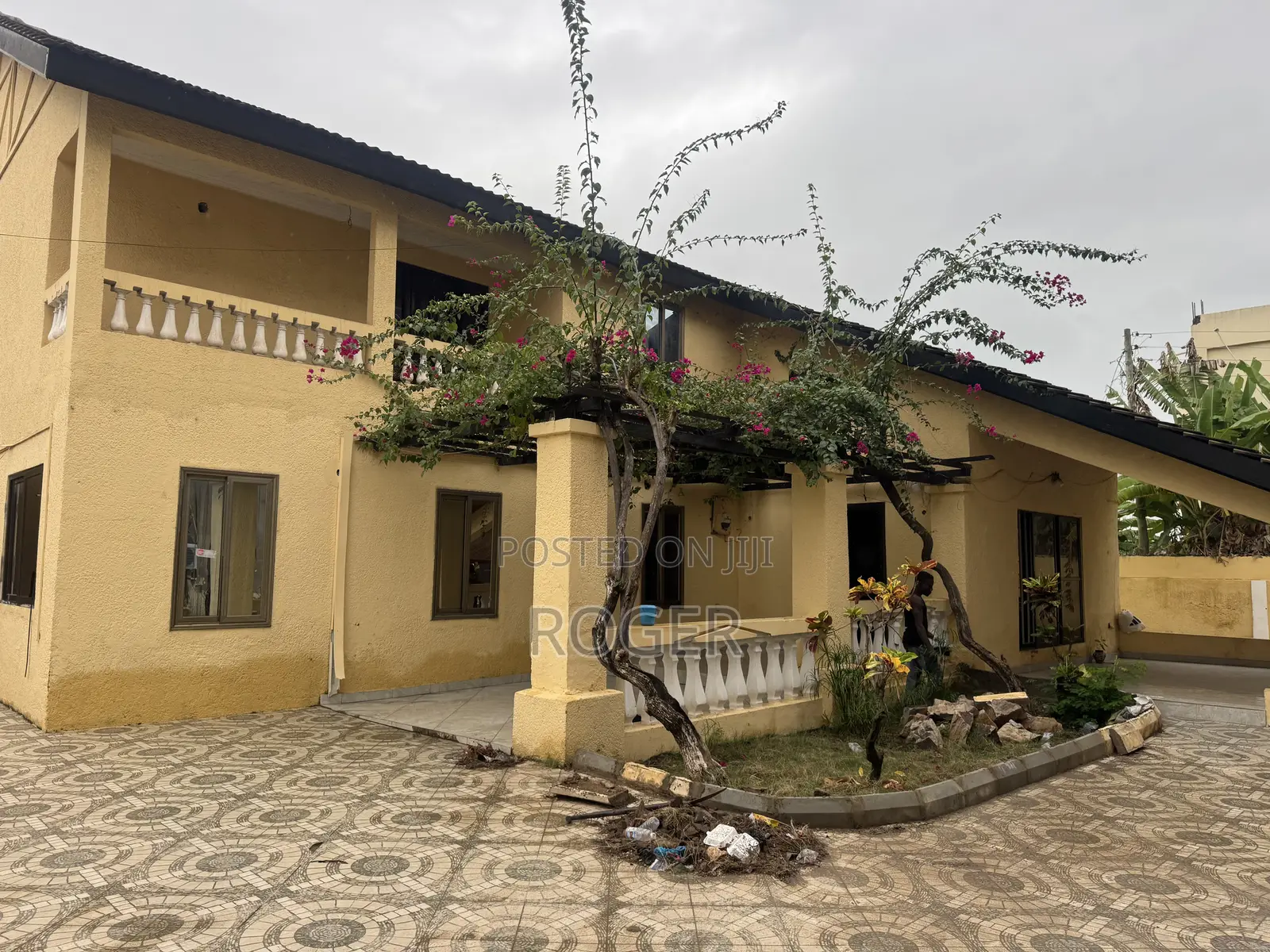 5bdrm House in West Land, Achimota for rent