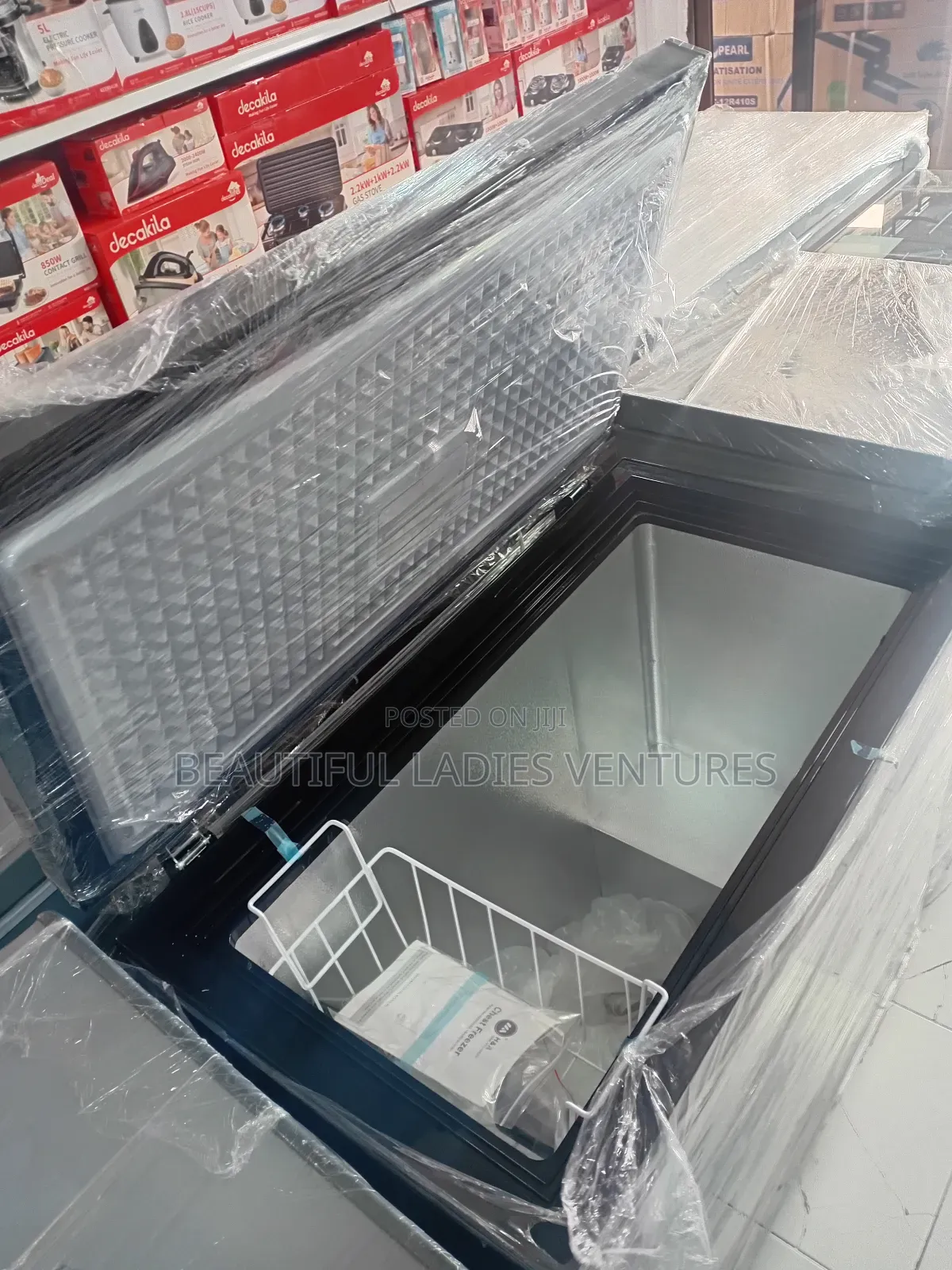 Mitsui 251l Chest Freezer
