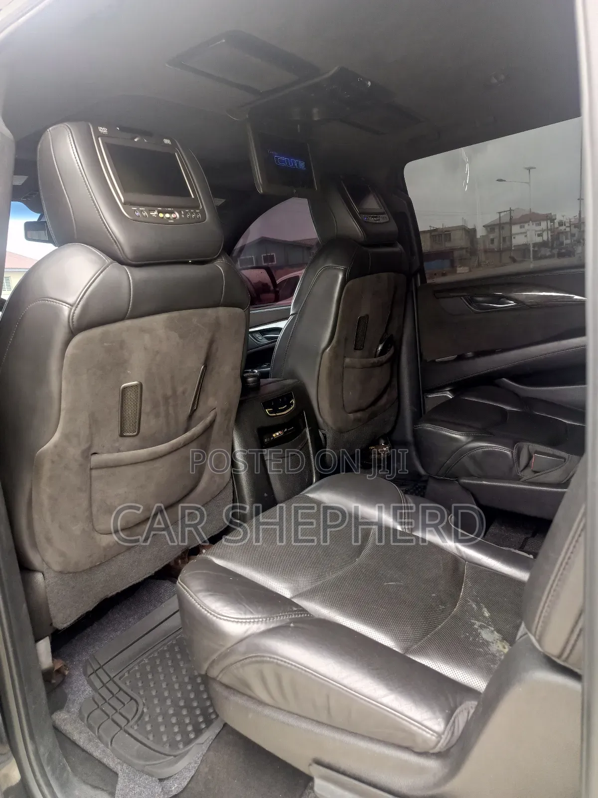 Cadillac Escalade ESV 2016 Black