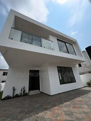 3bdrm House in Oyarifa, Ghana Flag for sale