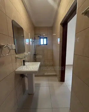3bdrm House in Oyarifa for sale