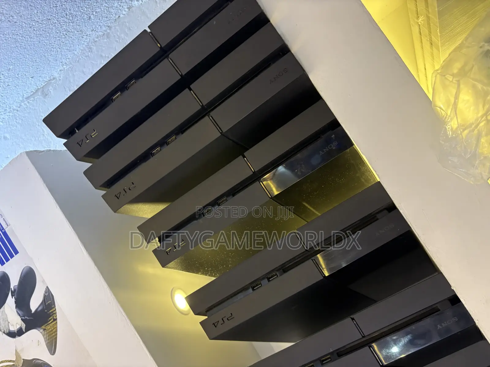 Ps4 Slim With 2 Controllers