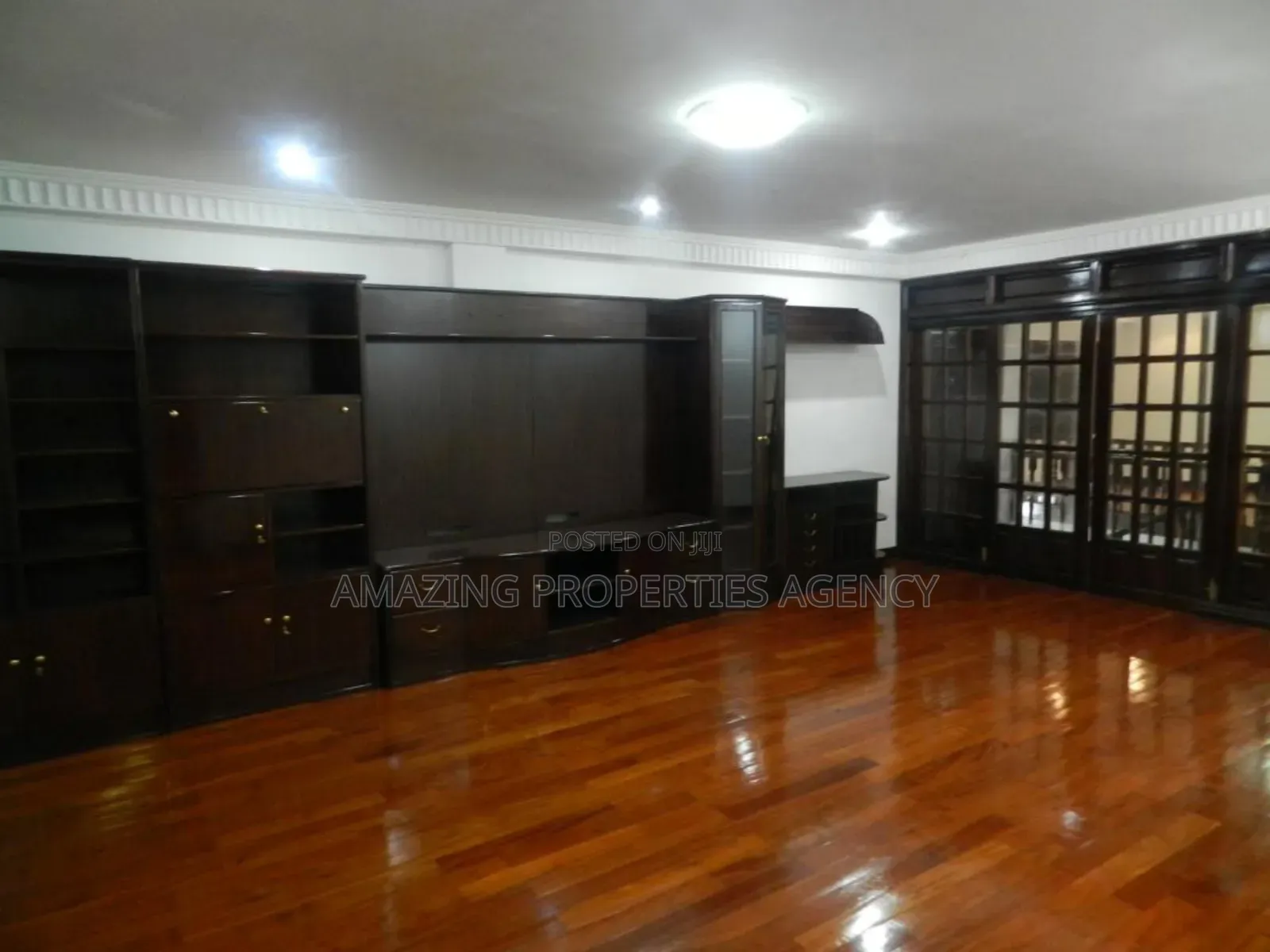 4bdrm House in Airport Residential Area for sale