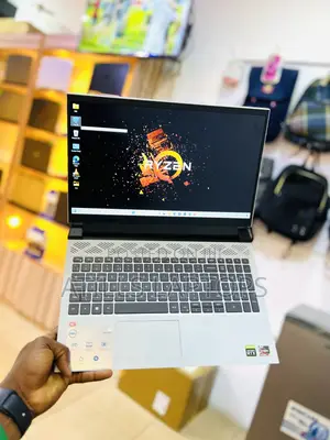 Laptop Dell G15 5535 16GB AMD Ryzen 5 SSD 512GB