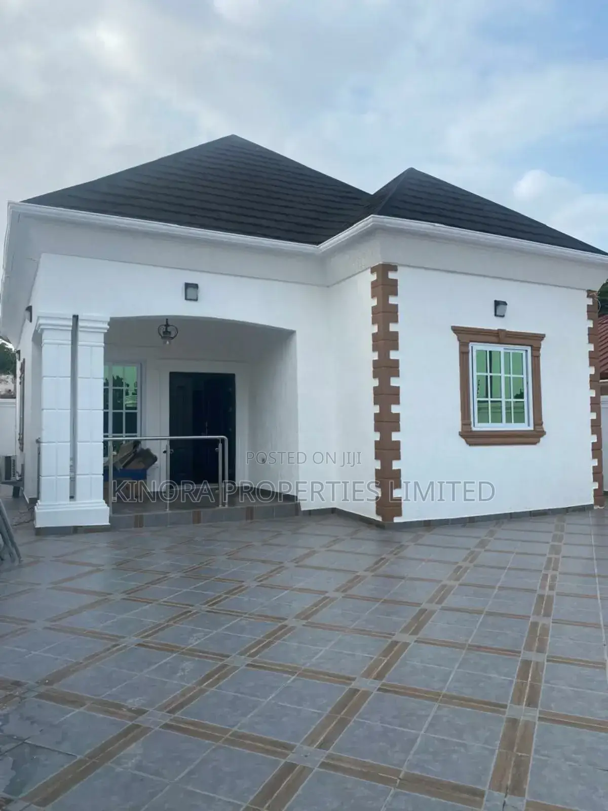 2bdrm Condo in Achimota, Mile 7 for sale