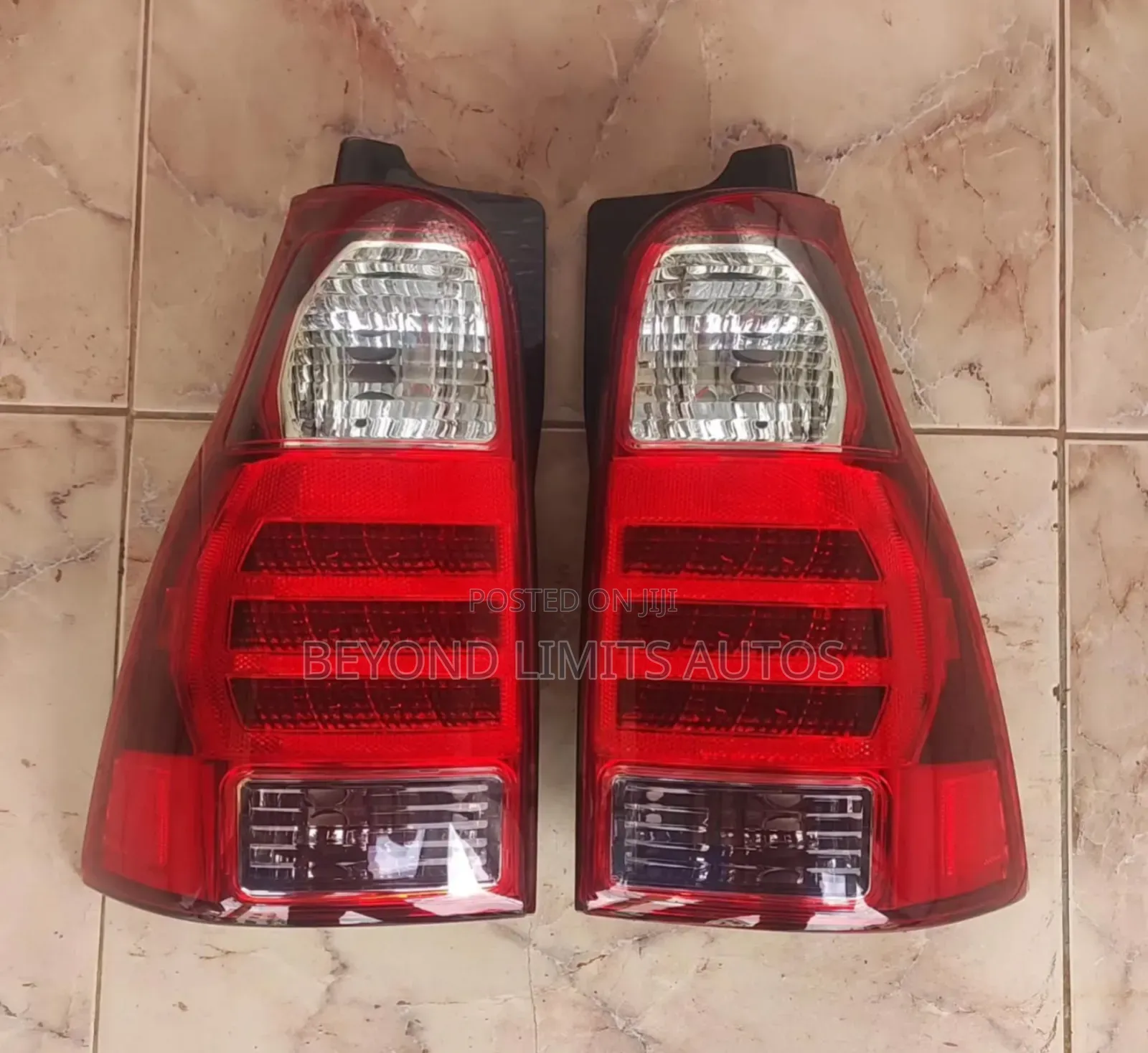 Toyota 4runner 2006,2007,2008,2009 Taillight/Rear Light