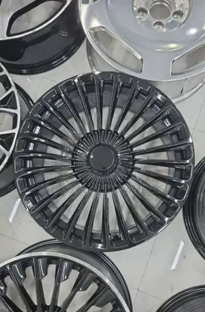 Original Mercedes Spokes Rim