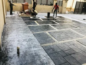 Expert in Concrete Stamping, Concrete Polishing, Masonry Block Lyer