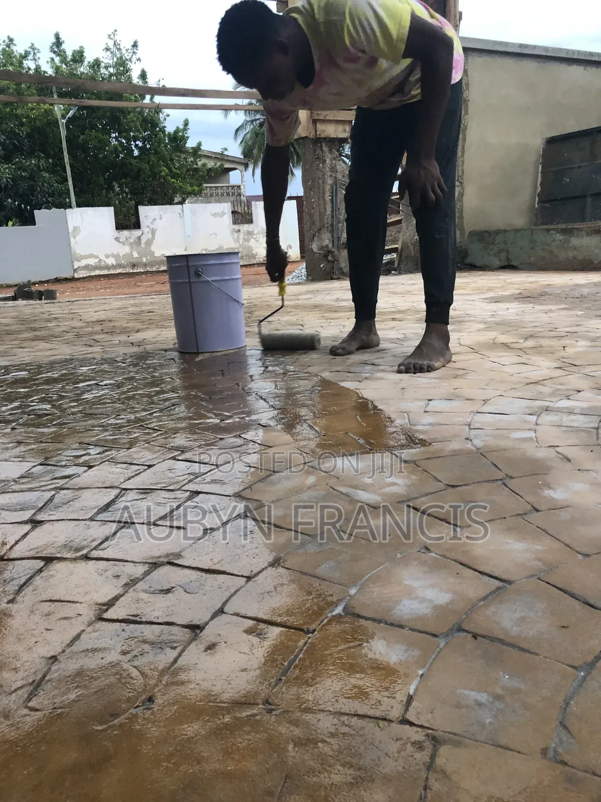 Expert in Concrete Stamping, Concrete Polishing, Masonry Block Lyer
