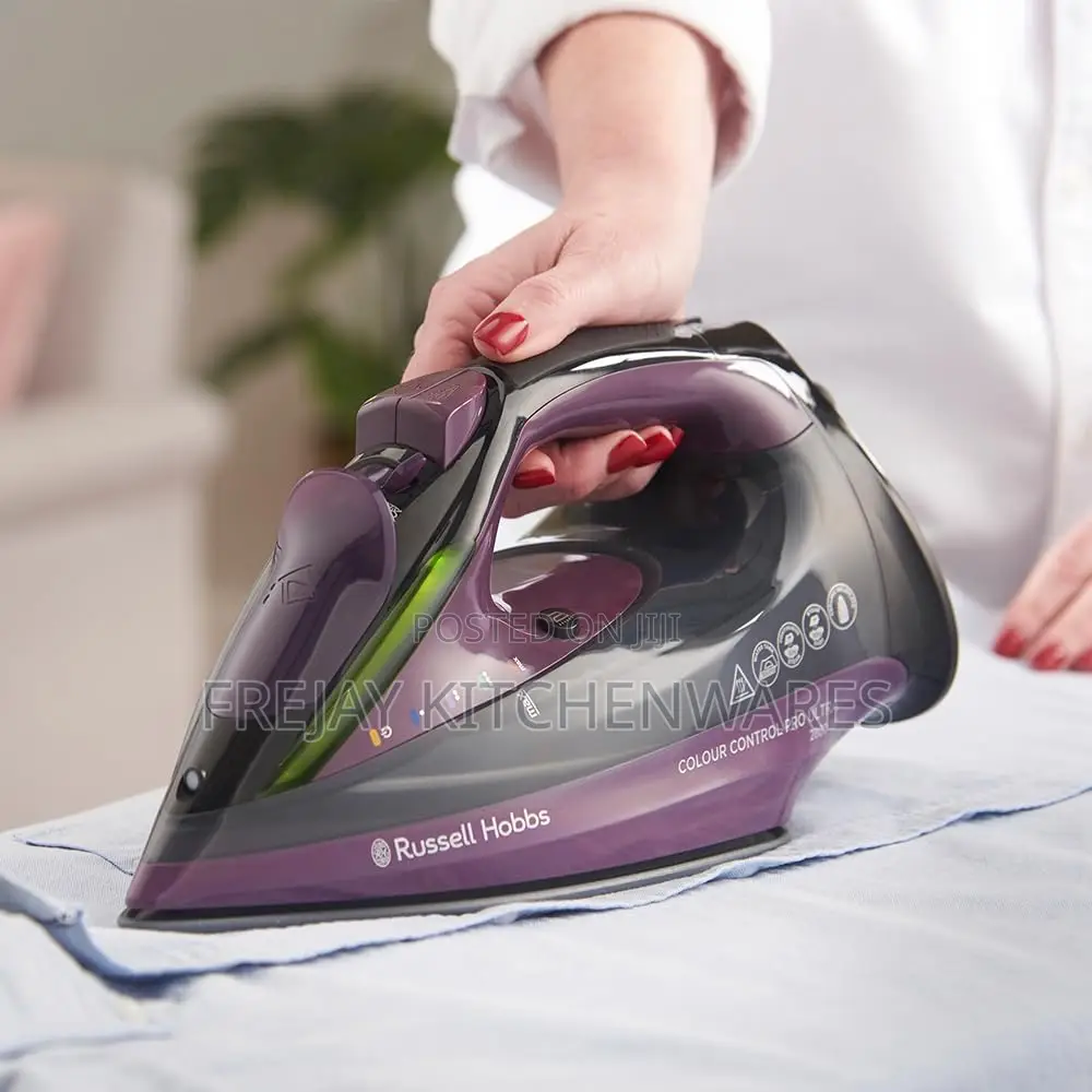 Russell Hobbs Colour Control Pro Ultra Steam Iron