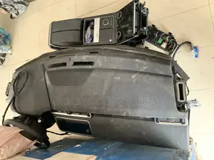 Range Rover Velar 17-22 Dashboard Complete