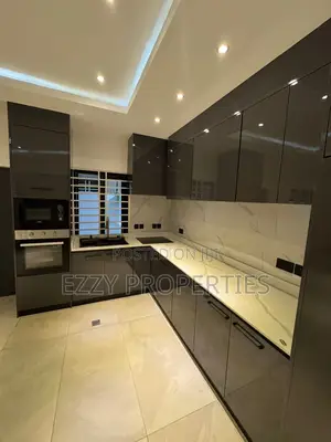 3bdrm Bungalow in Adenta Amrahia for sale