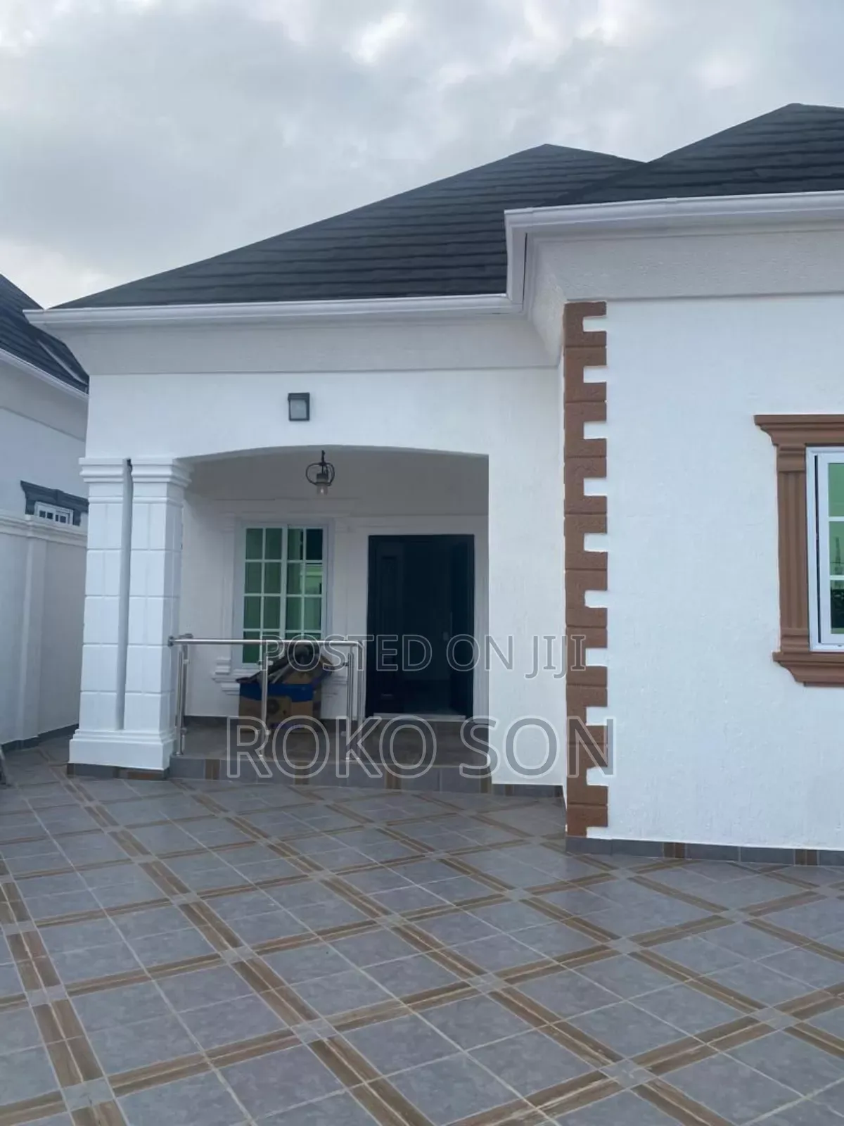 2bdrm House in Dr Roko, Accra Metropolitan for sale