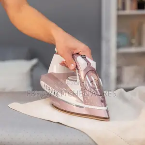 Russell Hobbs Pearl Glide Steam Iron