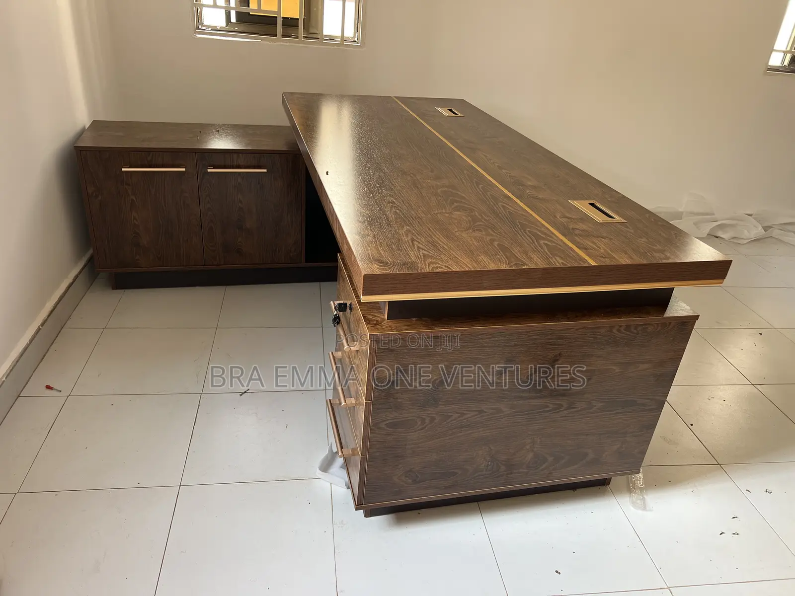 1.8m Mdf L Shape Executive Table