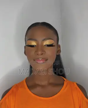 Photo - Makeup Artist