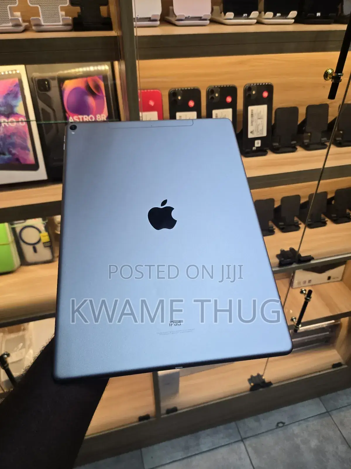 New Apple iPad Pro 12.9 (2022) 512 GB Silver