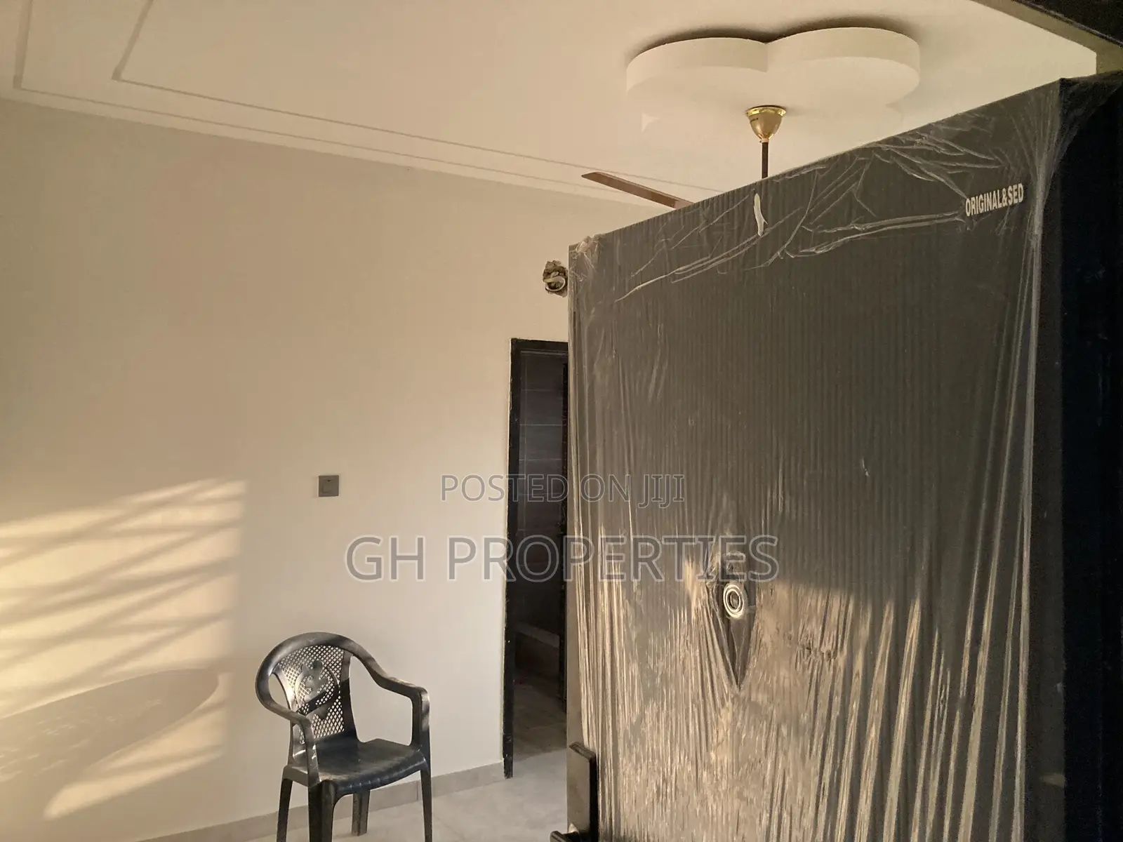6bdrm Mansion in Executive Six, Kumasi Metropolitan for sale