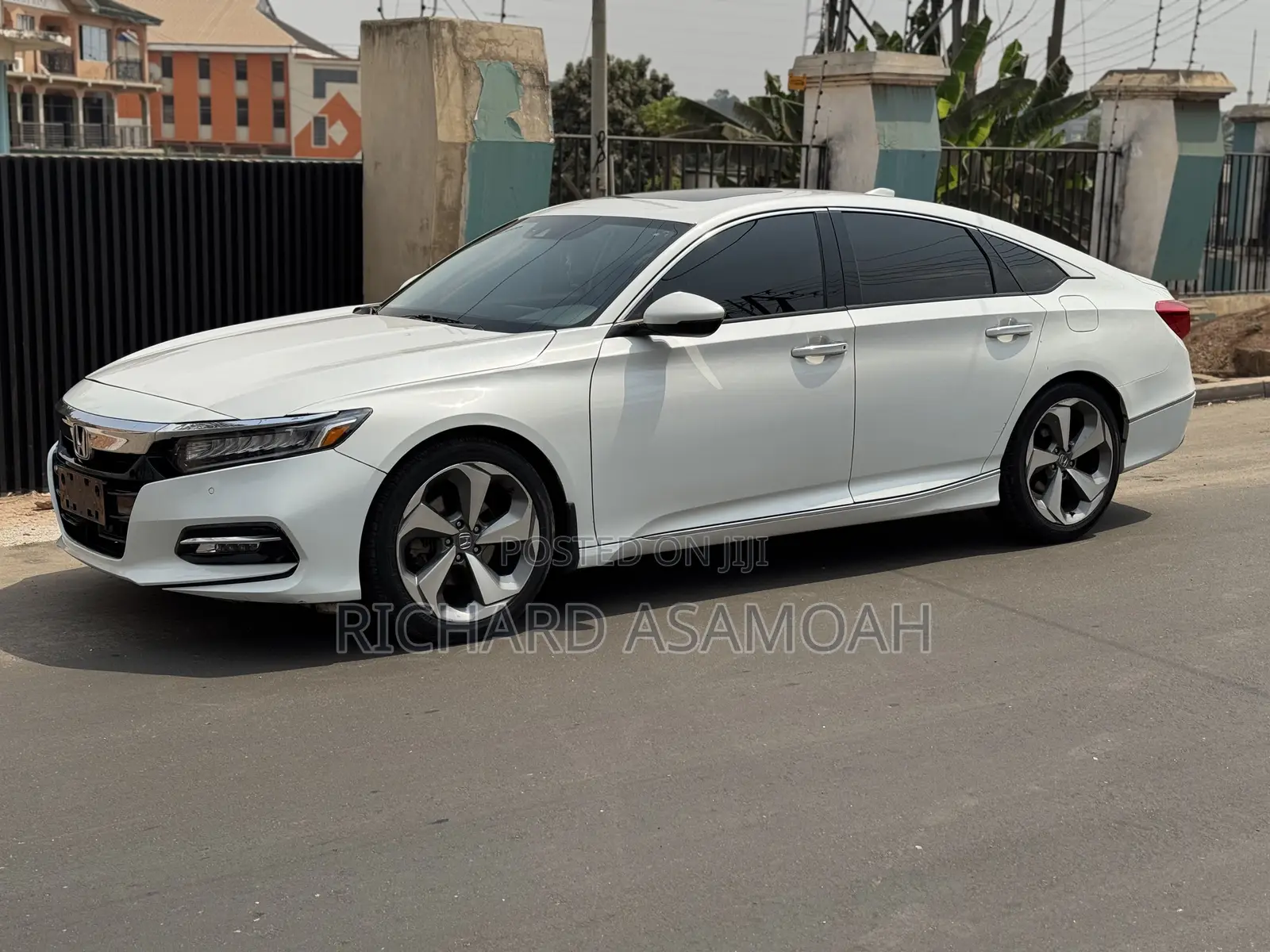 Honda Accord Touring 2018 White