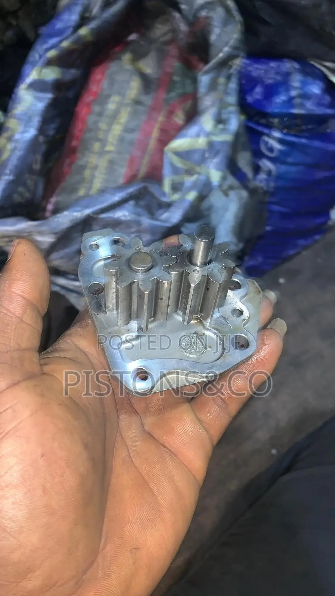 Nissan Almera 2013 Crankshaft and Oil Pump