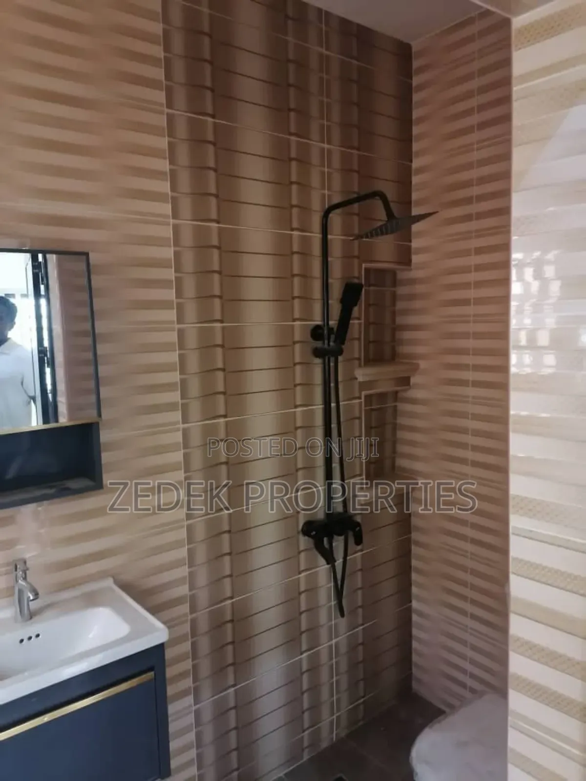 4bdrm House in Pokuasi, Ga West Municipal for rent