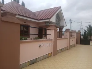3bdrm House in Adako Jachie, Kumasi Metropolitan for rent