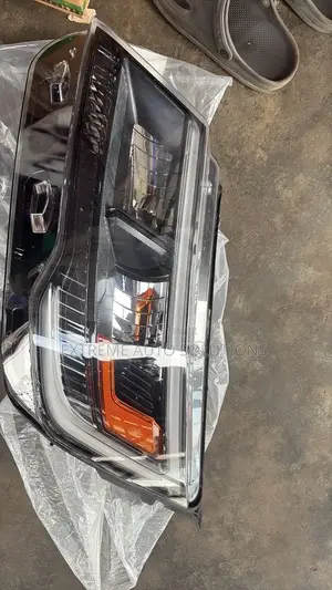 2016 Explorer Limited Headlights