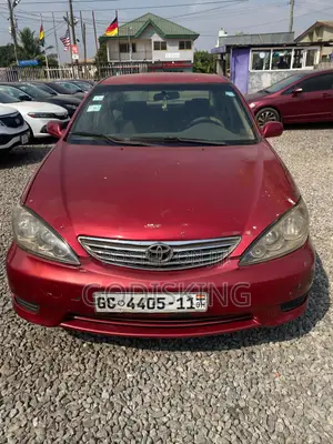 Photo - Toyota Camry LE 4dr Sedan (2.4L 4cyl 4A) 2004 Red