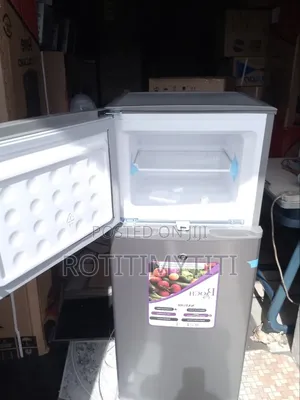 Priority Deluxe Roch Refrigerator Top Freezer 117 Liters