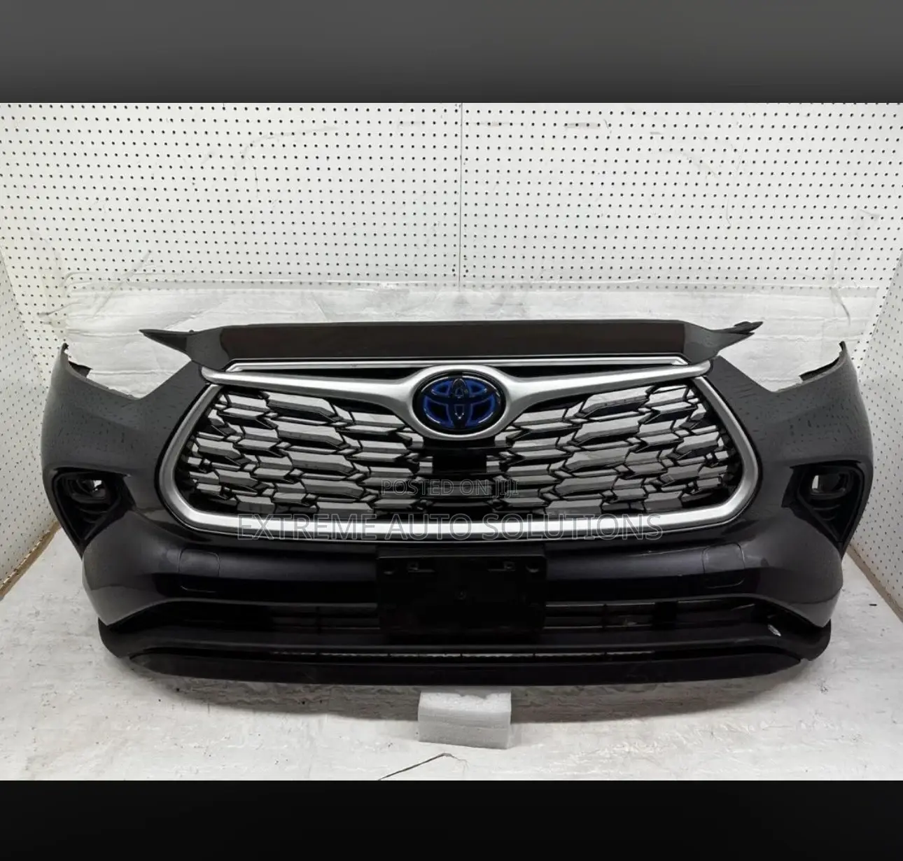 2020-2023 Toyota Highlander Xle Front Bumper