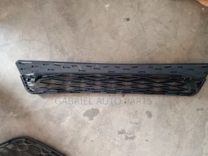 Toyota Matrix Bumper Top and Down Grill 2009,2010,2011,2012