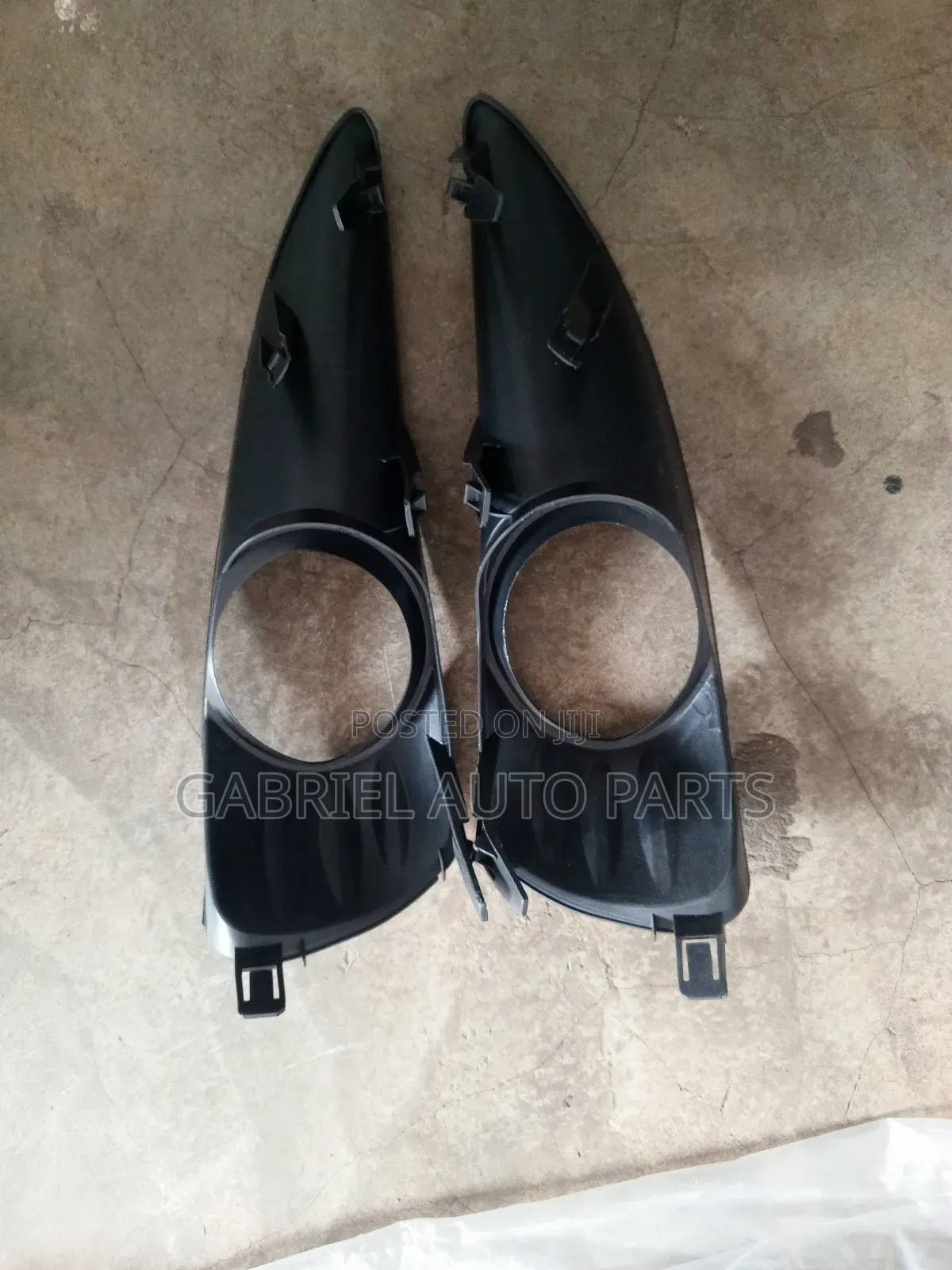 Toyota Matrix Fog Light Cover 2009,2010,2011,2012