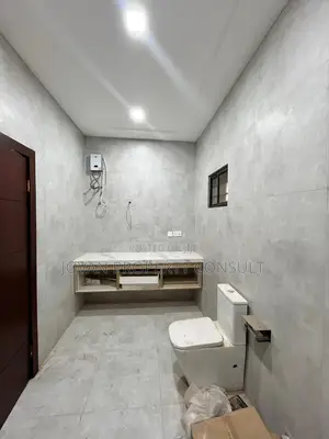 3bdrm House in Pokuase Fise for sale